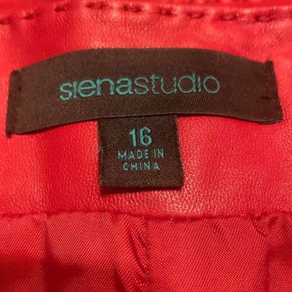 Siena Studio VTG Red Leather Skirt 16 - Picture 3 of 10